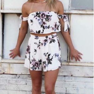 Two piece blue blush floral set Large